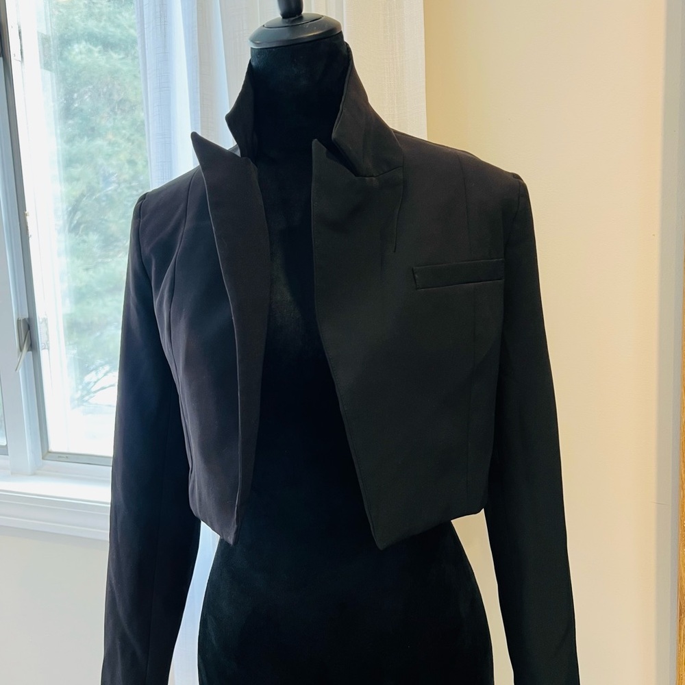 Cropped blazer